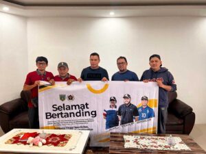 Atlet PWI Padang Panjang ke Porwanas XIII di Lepas Ketua DPRD