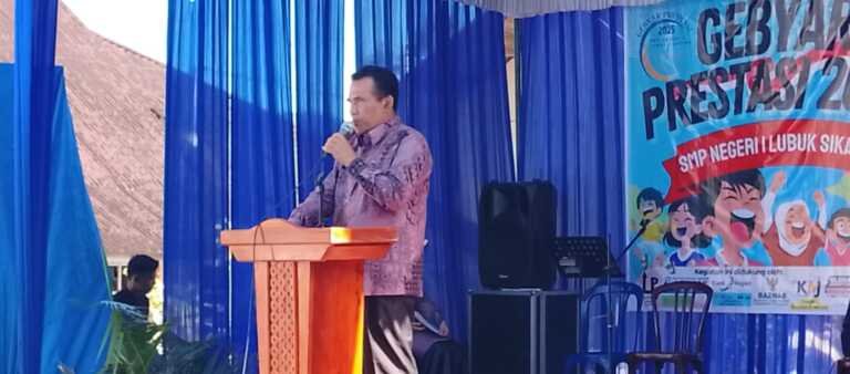 Perdana dilaksanakan , SMP I N Lubuksikaping gelar Gebyar Prestasi 2025, dibuka langsung Ketua DPRD Pasaman Nelfri Afandi
