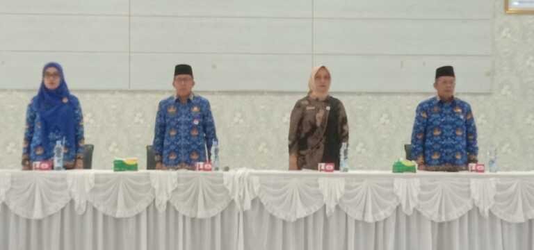 Berikan Motivasi pada kader posyandu, Ny.Lusi Welly Suhery ; ajak serius ikuti sosialisasi