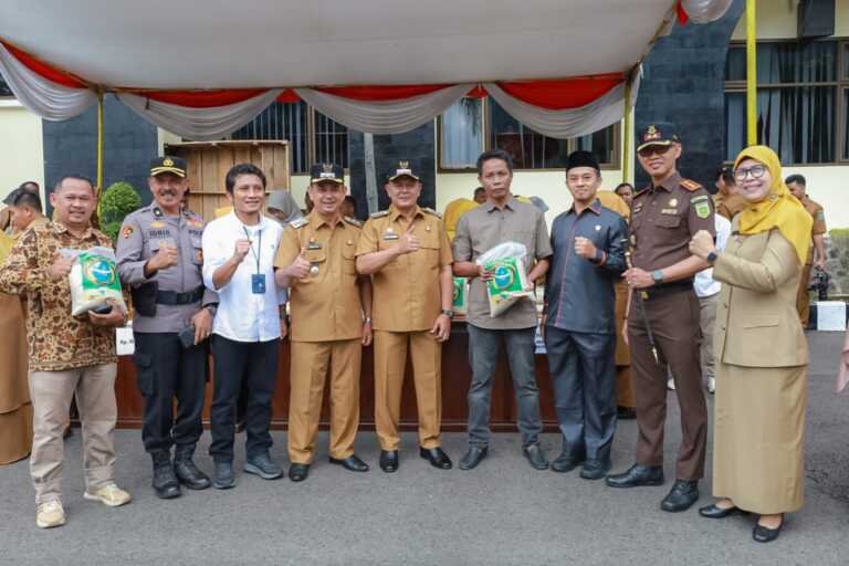 Hadiri lounching beras equtor Pasaman, Ketua DPRD Pasaman Nelfri Affandi beri dukungan penuh