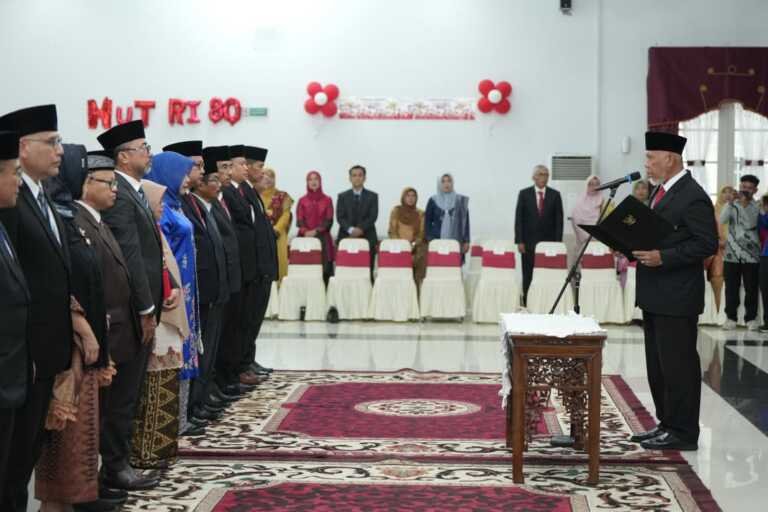 Mahyeldi: Pelantikan 14 Pejabat Pimpinan Tinggi Pratama untuk Perkuat Kinerja Pemprov Sumbar