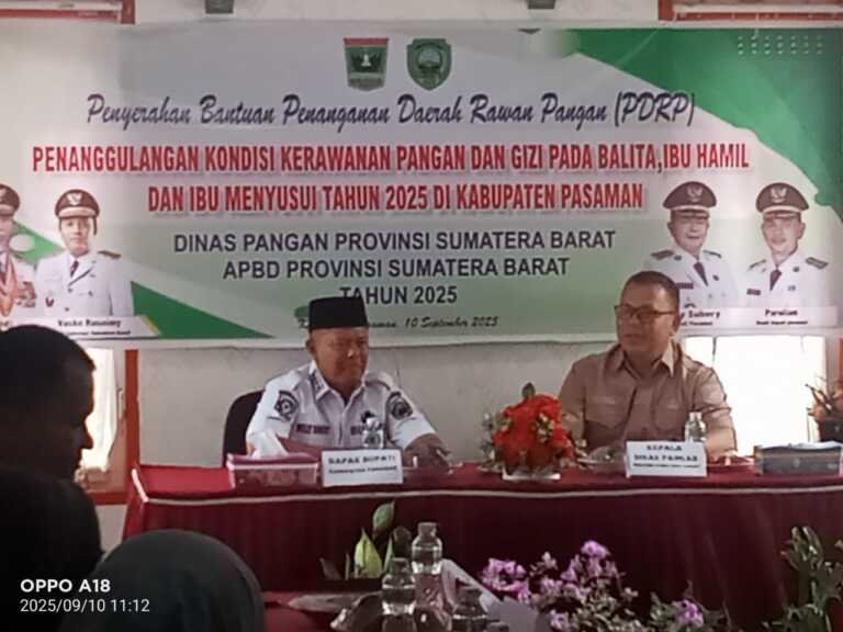 Pasaman terima bantuan daerah rawan pangan , Bupati Welly Suhery langsung serahkan pada pada masyarakat penerima