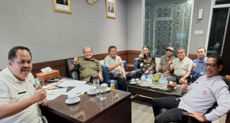 Musdafirman Dt. Rajo Diguci Silaturahmi dengan H. Irwan Zuldani, Bahas Kemajuan KAN Pauh IX