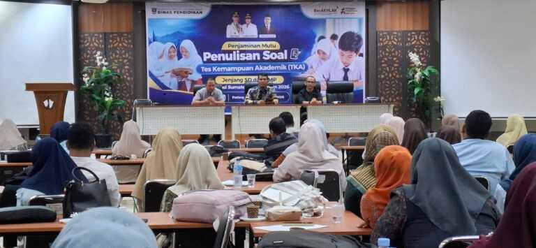 Ketua Pelaksana TKA Provinsi Sumbar Tutup Kegiatan Penulisan Soal TKA Kelas 6 dan 9 Tahun 2026